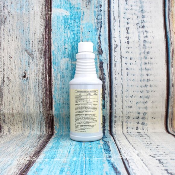 Thieves Household Cleaner Essential Oil Young Living 426 ml - Picture 4 of 6